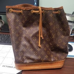 Louis Vuitton Noe bucket bag